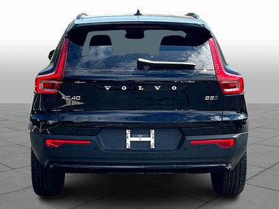 New 2026 Volvo XC40 B5 Core w/ Protection Package Premier
