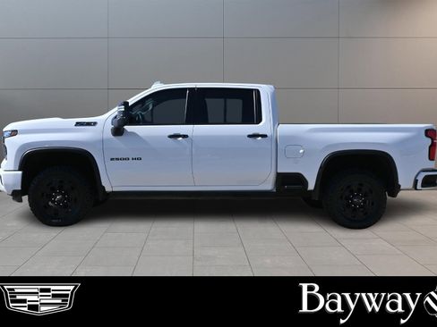 Used 2024 Chevrolet Silverado 2500 LTZ w/ LTZ Plus Package image 4