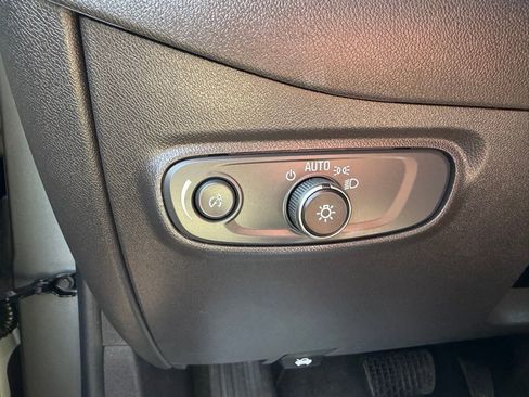 Used 2024 Chevrolet Equinox LT image 17