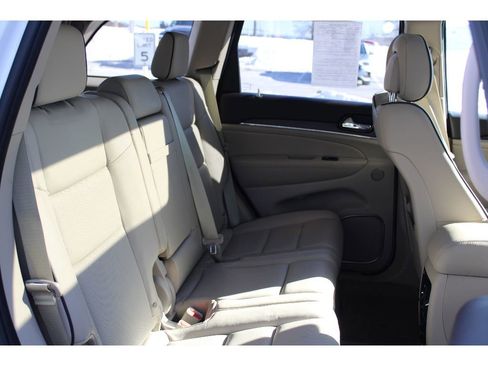 Certified 2021 Jeep Grand Cherokee Overland image 18