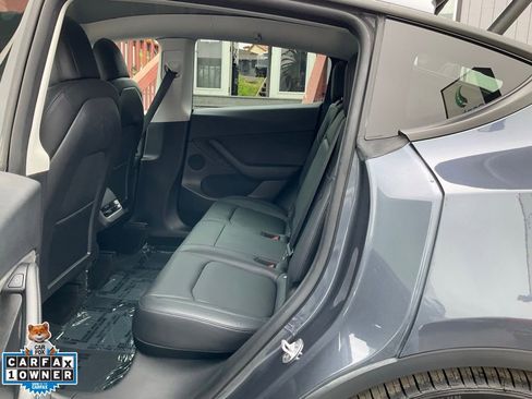 Used 2022 Tesla Model Y Performance AWD/4WD image 7