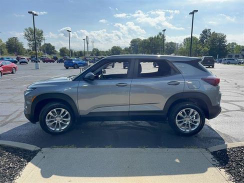Used 2024 Chevrolet TrailBlazer LS w/ LS Convenience Package AWD/4WD image 4