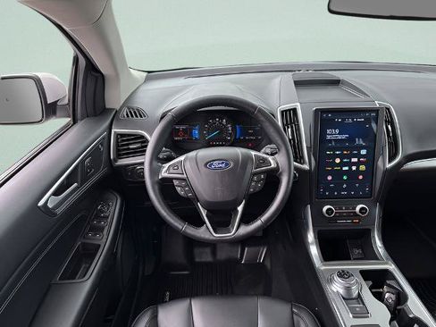 Certified 2022 Ford Edge Titanium AWD/4WD image 7