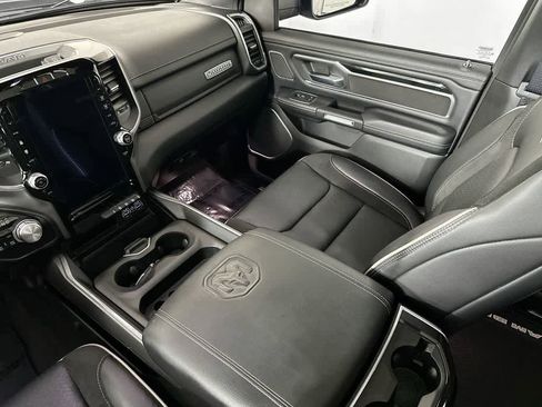 Used 2022 RAM 1500 Laramie AWD/4WD image 11