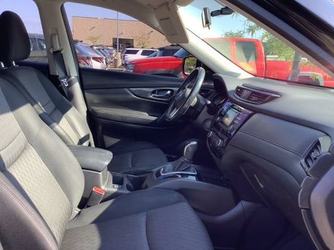 Used 2017 Nissan Rogue SV AWD/4WD image 26