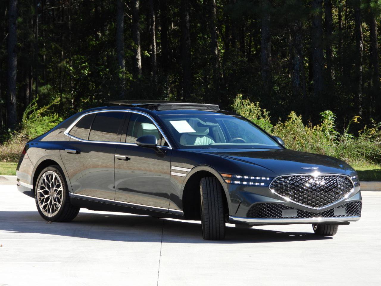 Used 2023 Genesis G90 3.5T AWD/4WD image 11