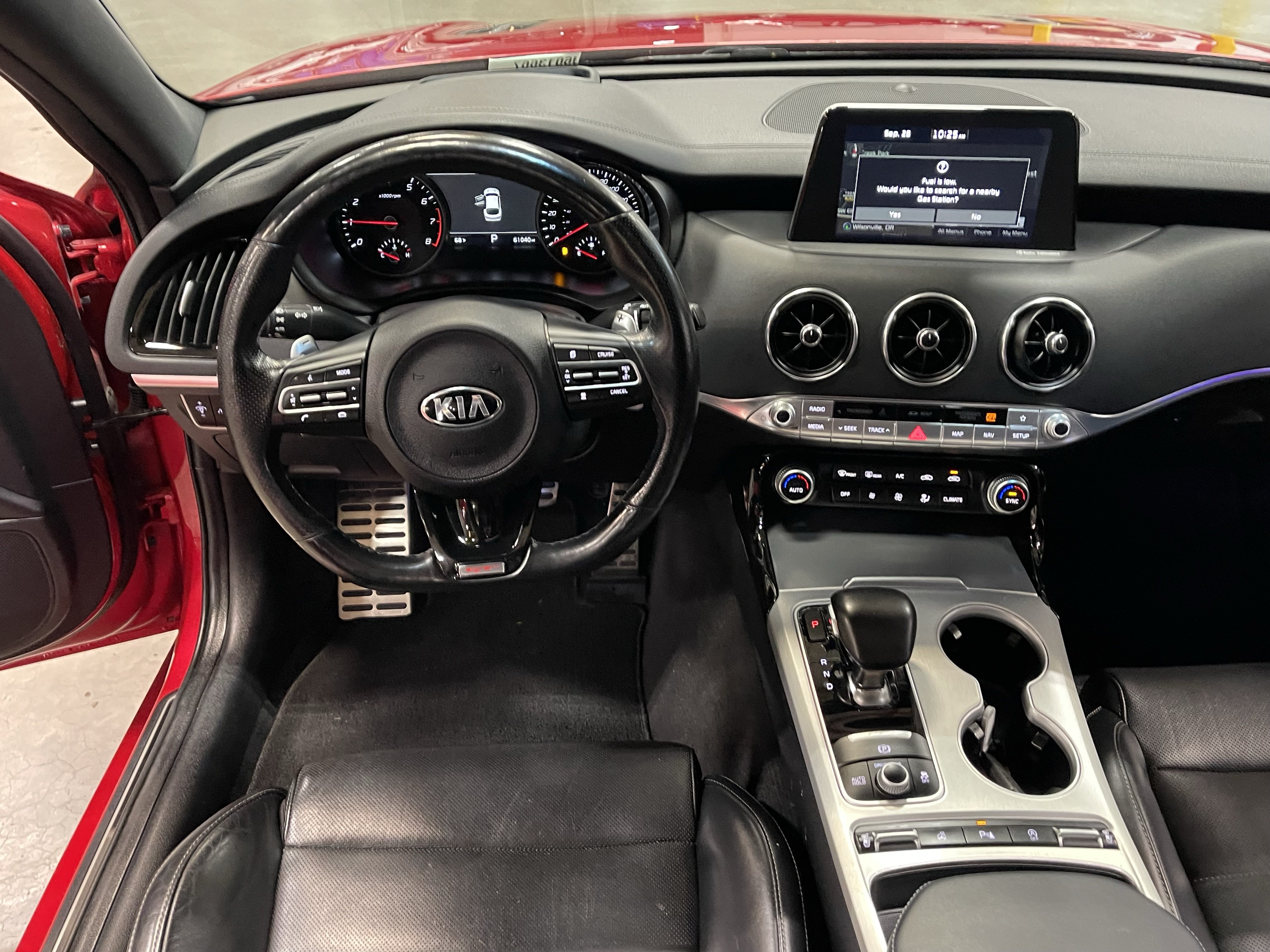 Used 2018 Kia Stinger GT2 AWD/4WD image 13