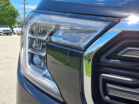 Certified 2023 GMC Terrain SLE w/ Driver Convenience Package FWD image 28