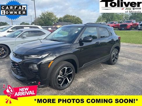 Used 2023 Chevrolet TrailBlazer RS w/ Sun and Liftgate Package image 1