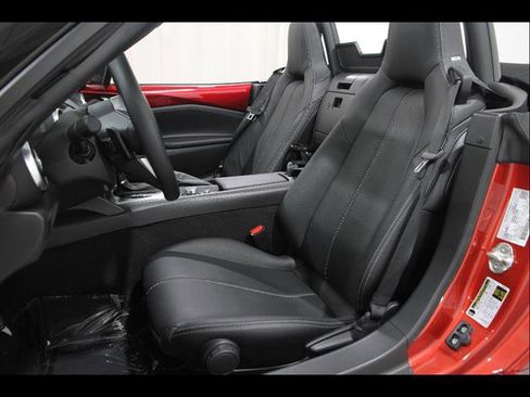 Certified 2021 MAZDA MX-5 Miata Grand Touring w/ Weather Package image 6