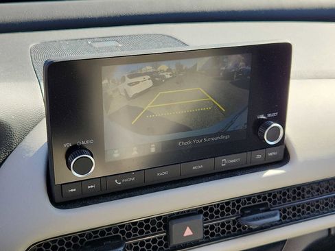 Certified 2023 Honda HR-V LX image 17