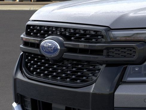 New 2025 Ford Ranger Lariat w/ FX4 Off-Road Package image 17