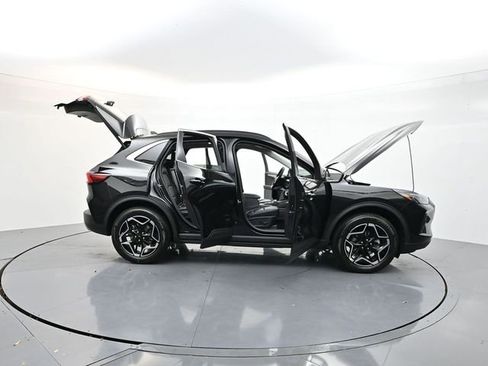 New 2026 Ford Escape Platinum image 41