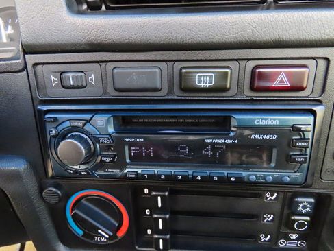 Used 1987 BMW 325i Convertible image 21