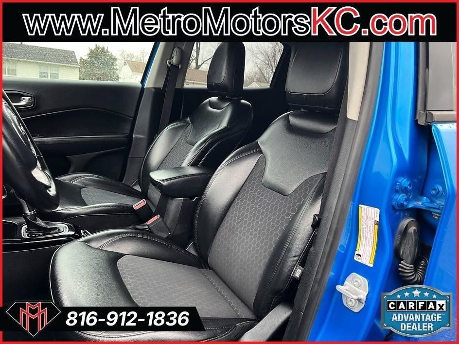 Used 2019 Jeep Compass Latitude FWD image 25