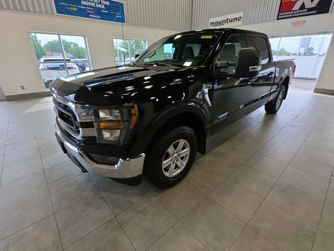 Used 2023 Ford F150 XLT w/ Trailer Tow Package AWD/4WD image 1