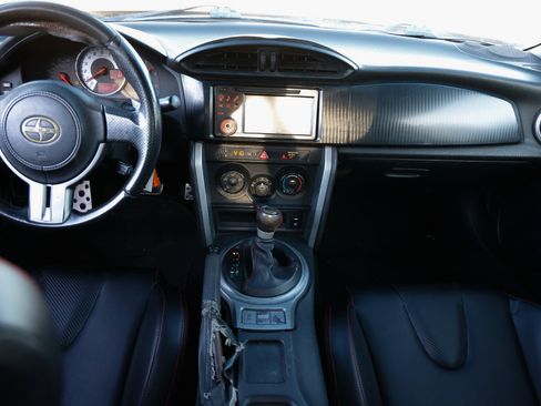 Used 2013 Scion FR-S image 2