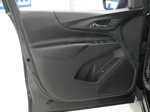 Used 2022 Chevrolet Equinox LT FWD image 21