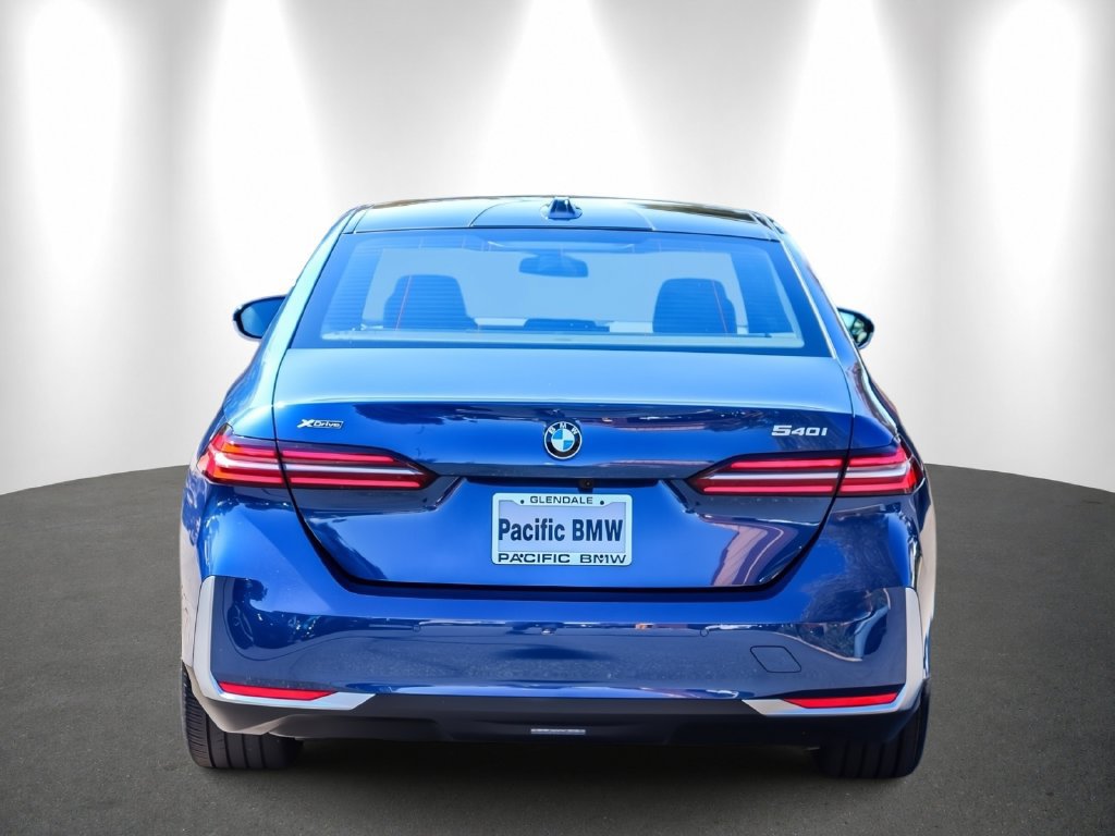 Used 2026 BMW 540i xDrive AWD/4WD image 5