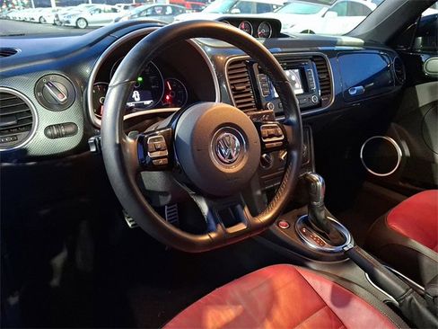 Used 2012 Volkswagen Beetle Turbo image 18
