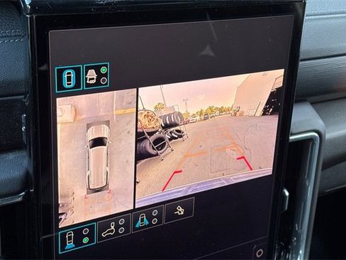 Used 2025 GMC Yukon XL Denali image 20