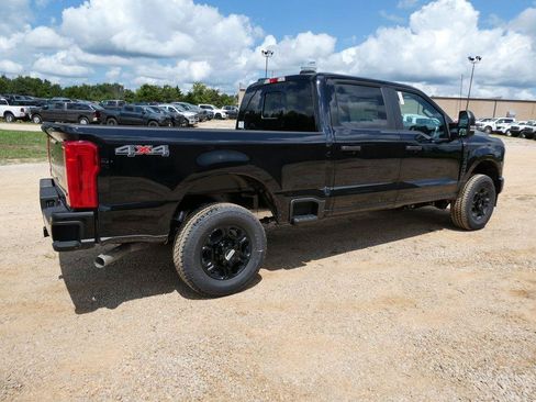 New 2026 Ford F250 XL w/ STX Appearance Package AWD/4WD image 4