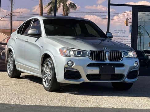 Used 2018 BMW X4 M40i image 22