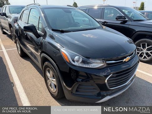 Used 2019 Chevrolet Trax LT FWD image 3