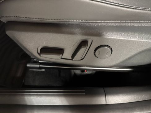 Certified 2023 Kia Niro SX Touring FWD image 15