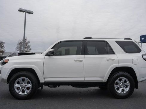 Used 2019 Toyota 4Runner SR5 image 4