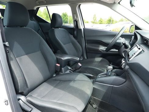 Used 2024 Nissan Kicks S FWD image 24
