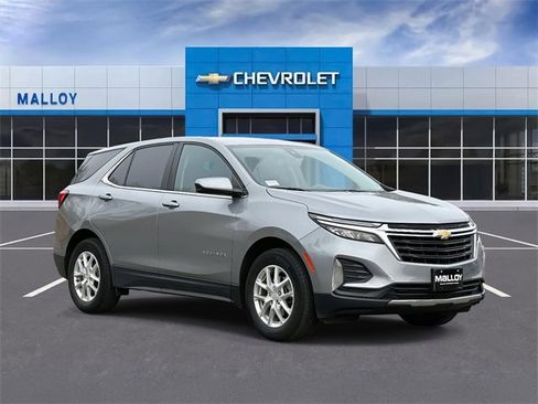 Used 2023 Chevrolet Equinox LT image 1