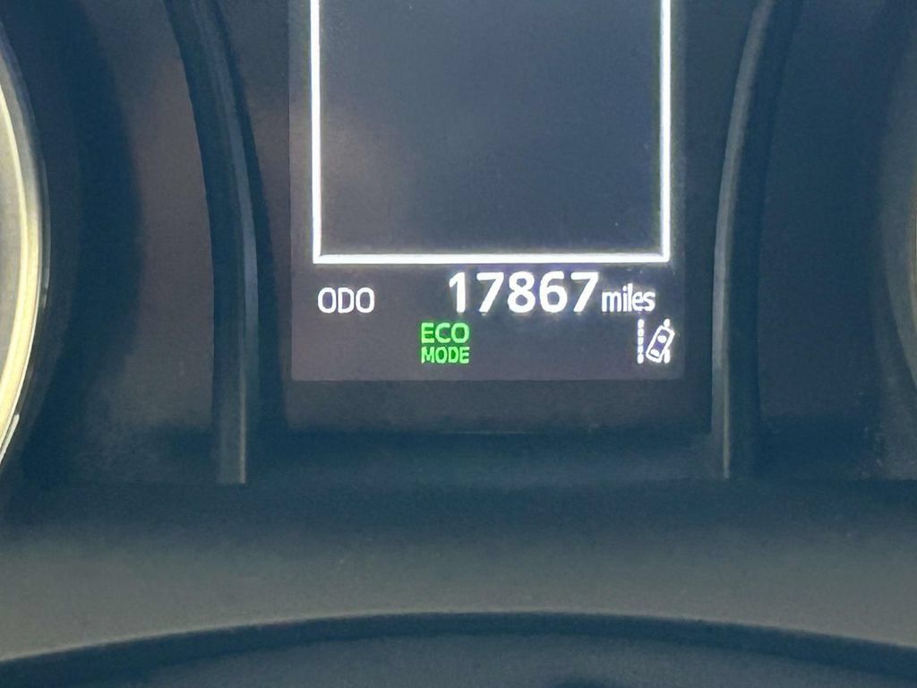 Certified 2024 Toyota Camry LE FWD image 28