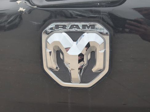 Used 2019 RAM 1500 Laramie image 13