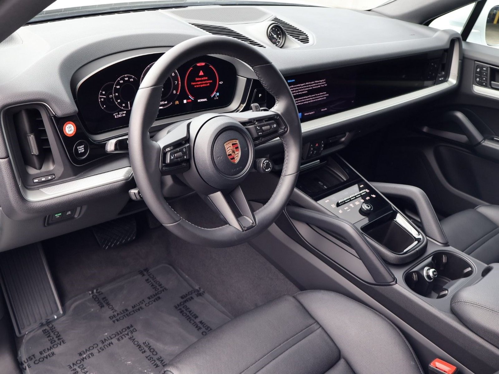 Certified 2026 Porsche Cayenne Coupe AWD/4WD image 4