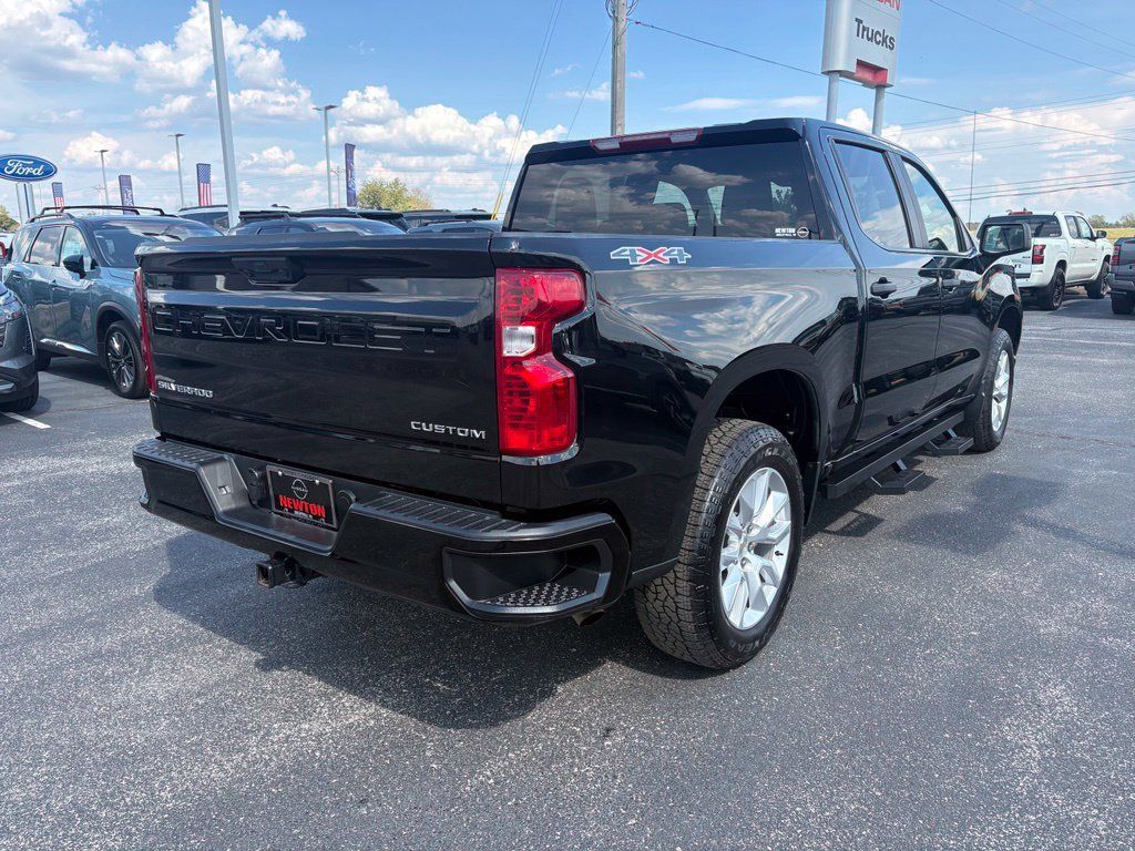 Used 2025 Chevrolet Silverado 1500 Custom AWD/4WD image 7
