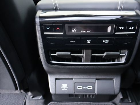 Used 2023 Acura MDX w/ Technology Package FWD image 21