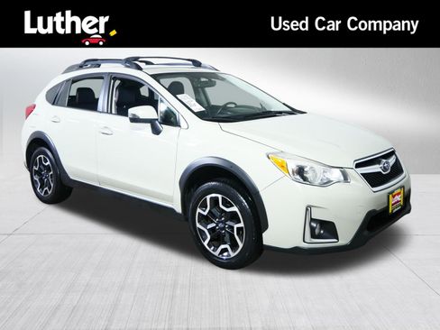 Used 2017 Subaru Crosstrek 2.0i Limited AWD/4WD image 1
