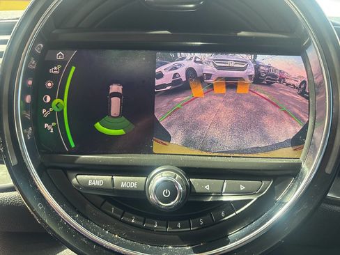 Used 2019 MINI Cooper Clubman S image 12