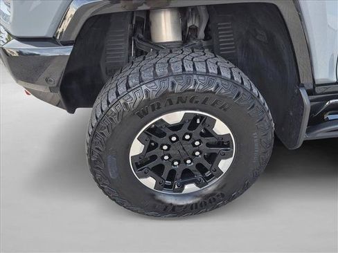 Used 2025 GMC Hummer EV 3X w/ Battery Pack, 24 Module Pack AWD/4WD image 25