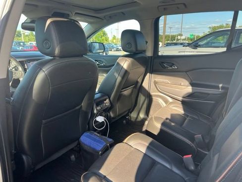 Used 2019 GMC Acadia SLT AWD/4WD image 8