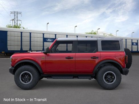 New 2026 Ford Bronco Badlands image 3