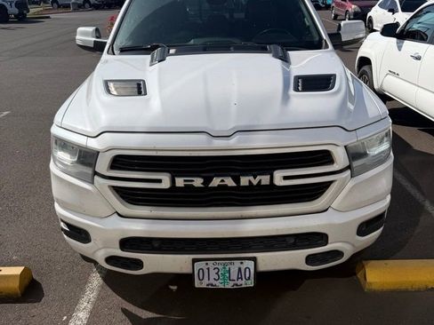 Used 2019 RAM 1500 Laramie AWD/4WD image 1