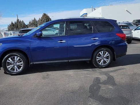 Used 2020 Nissan Pathfinder SV w/ Cargo Package image 2