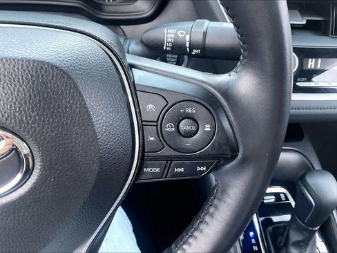 Used 2023 Toyota Corolla SE w/ SE Premium Package image 24