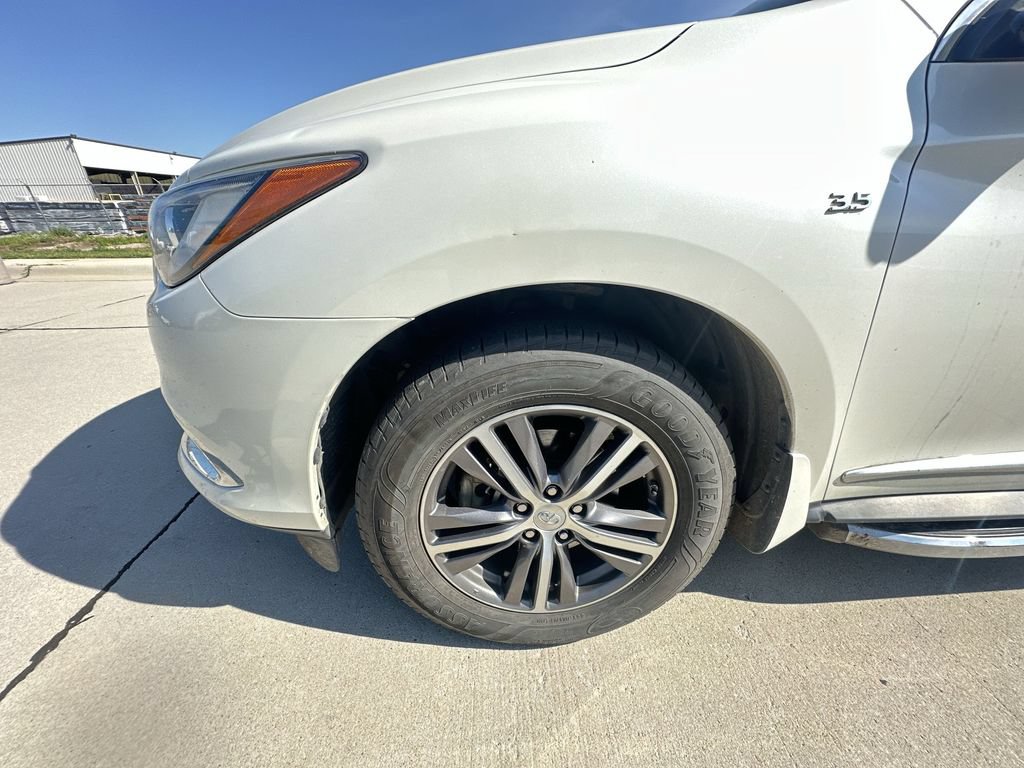 Used 2018 INFINITI QX60 FWD w/ Premium Package image 32