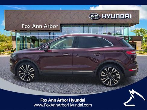 Used 2017 Lincoln MKC Reserve w/ Lincoln MKC Climate Package AWD/4WD image 2
