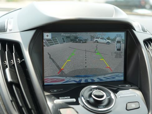 Used 2019 Ford Escape Titanium AWD/4WD image 31
