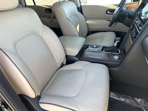 Used 2023 Nissan Armada SL image 10