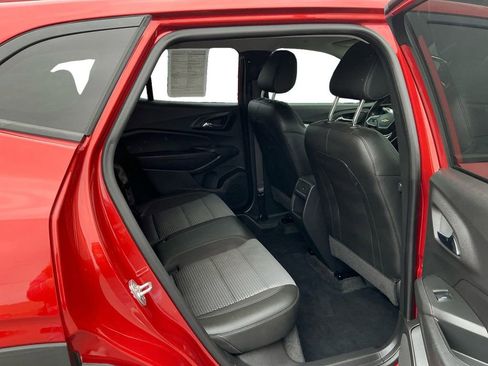 Used 2024 Chevrolet Trax LT w/ LT Convenience Package image 23